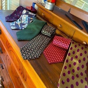 Bundle of 6 100% Silk Vintage Men’s Ties